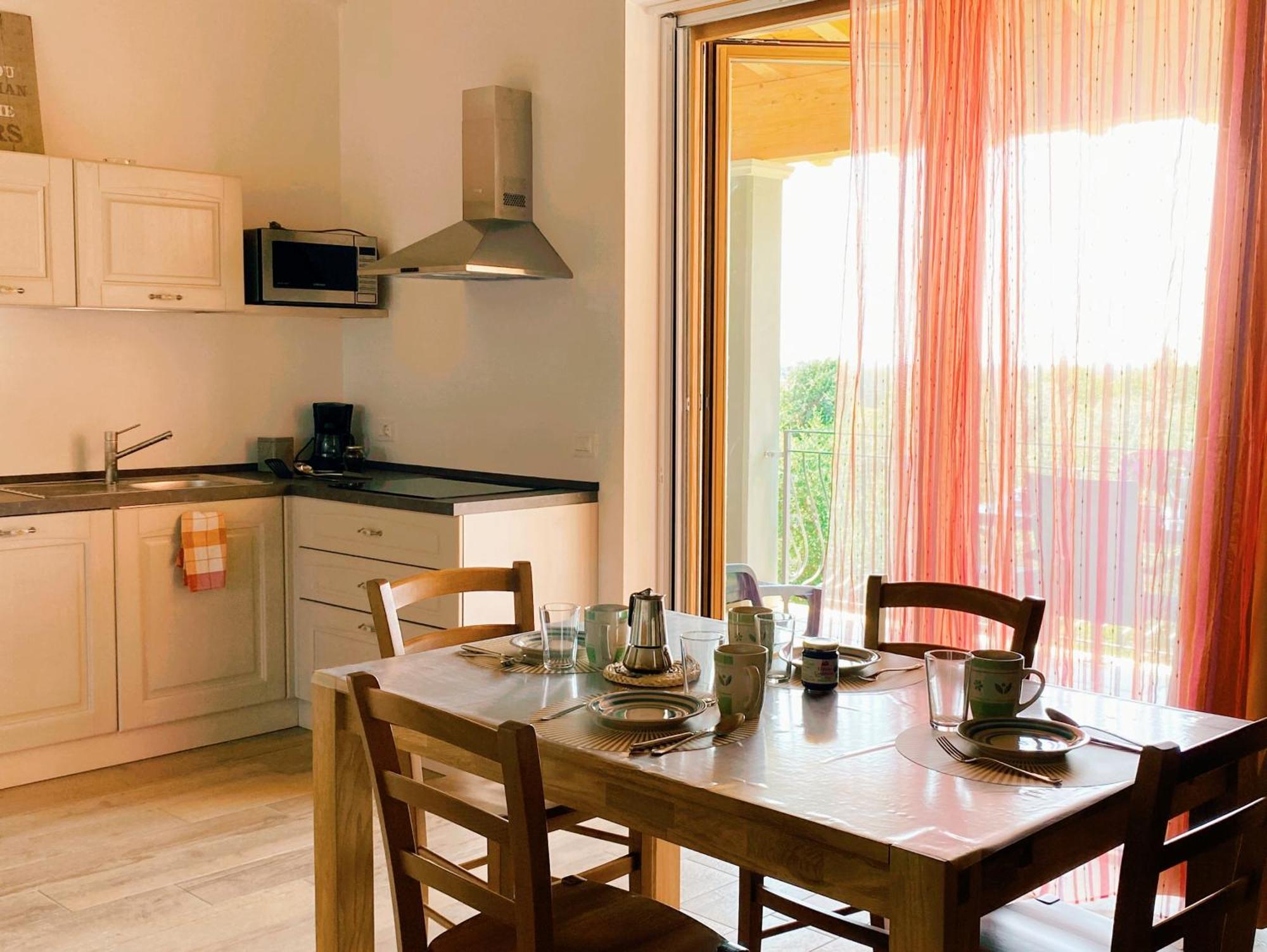 Agriturismo Fioralba โปลเปนาซเซ เดล การ์ดา ภายนอก รูปภาพ